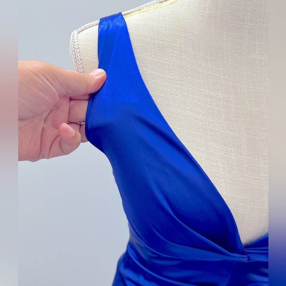 Blue Satin V-Neck dress Size 5/6 - Picture 2 of 8